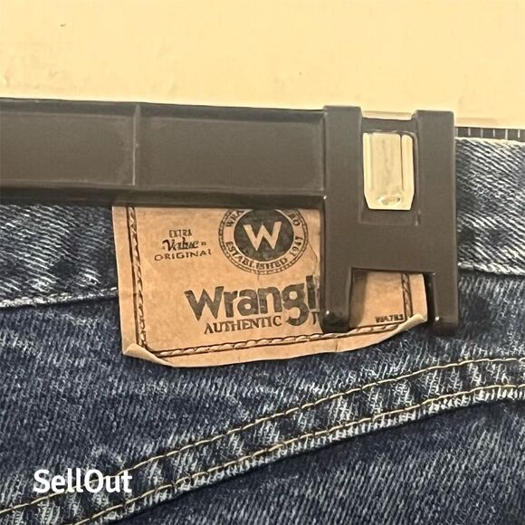 Wrangler Men's Relaxed Fit Jeans Blue Size Standard 32x32 Dark Wash Denim - Picture 8 of 10